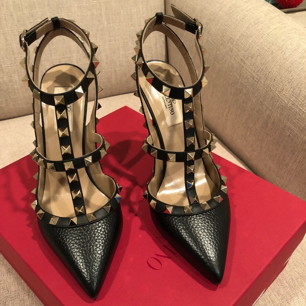 Valentino Rockstud Ankle Strap Pump in Black